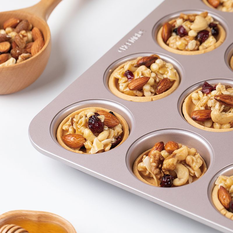 MUFFIN PAN 12 CUP, CHEFMADE