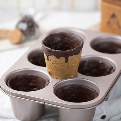 MUFFIN PAN JUMBO 6 CUP, CHEFMADE