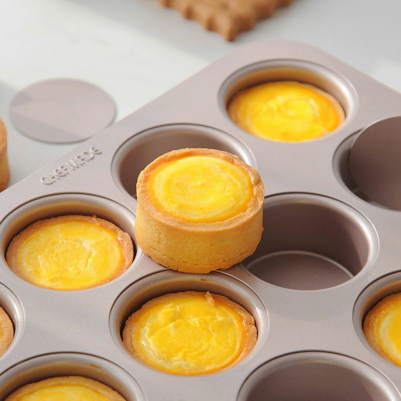 MUFFIN PAN ENGLISH 12 CUP L/BASE, CHEFMADE