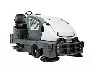 Nilfisk CS7010 LPG Hybrid - Large Ride On Combination Scrubber / Sweeper