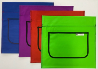 BAGS, SATCHELS & COMPENDIUMS