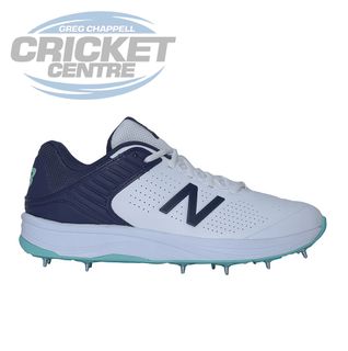 New balance hotsell junior cricket shoes