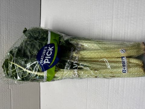 SILVERBEET BUNCH - LOCALLY GROWN