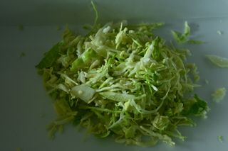 CABBAGE GREEN - SLICED