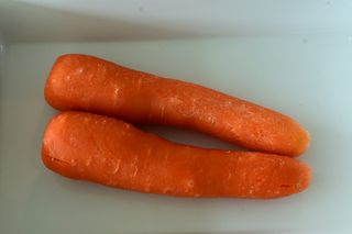 CARROTS PEELED & TRIMMED