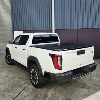 Hilux 2026+ Hard Tri-Fold Lid