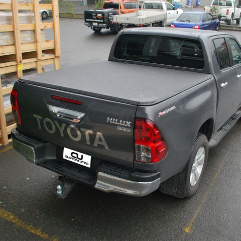 Hilux 2026+ Soft Tri-Fold Lid