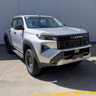 2026+ Toyota Hilux Grille Black
