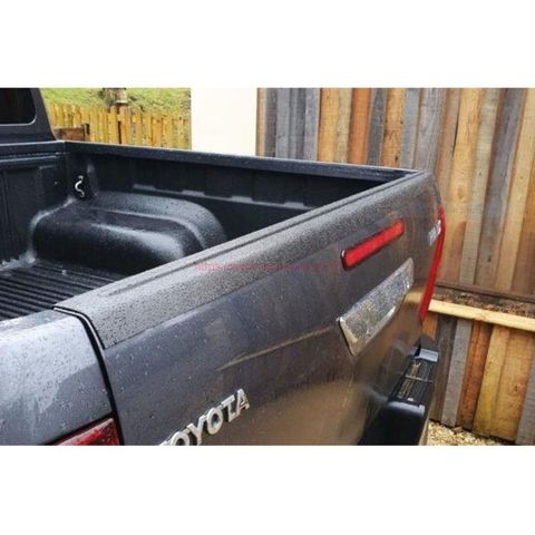 Hilux 2015+ Rail Guard Tailgate Cap A-Deck