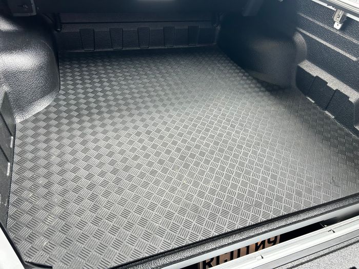 Rubber Tray Mats for Mitsubishi Triton