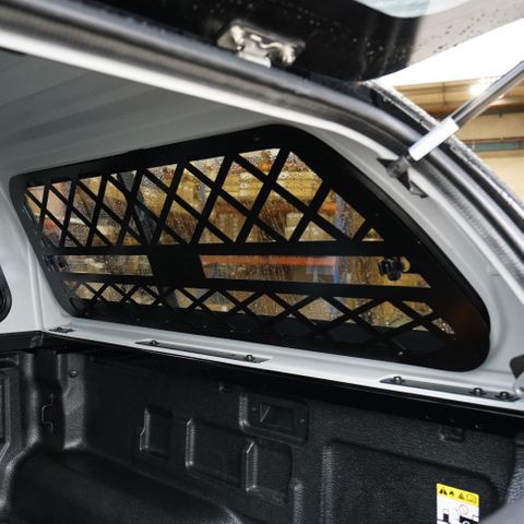 Dog/Security Mesh Sliding VW/BT50/D-Max/Next Gen
