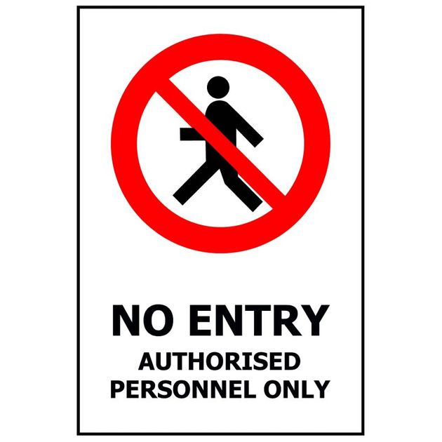 SG NO ENTRY AUTHORISED PERSONNEL ONLY SIGN