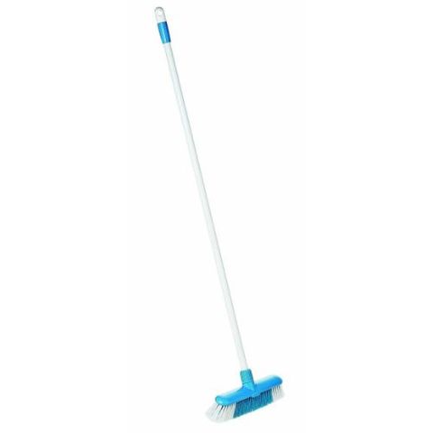 RAVEN DELUXE INDOOR BROOM 1200 X 22MM EA