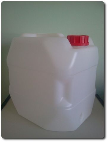 PLASTIC JERRY OIL CONTAINER 20L