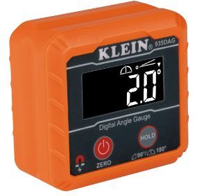 KLEIN  DIGITAL ANGLE GAUGE & LEVEL 2AAA SQUARE