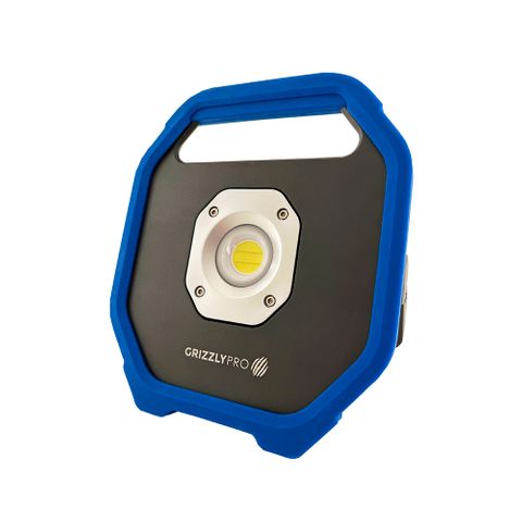 GRIZZLY PRO RECHARGEABLE WORK LIGHT 20W 2200 LUMENS