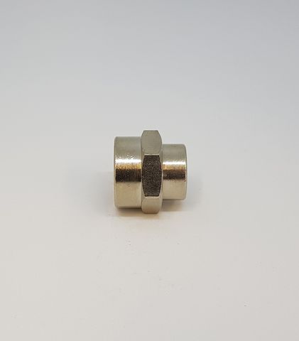 +Socket Reducing 3/8 - 1/4 Nickel      022487