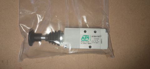 3.2 1/8 Push/Spring Valve 1 Position 034083