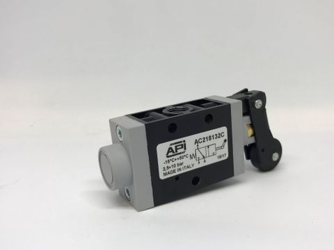 3.2 1/8" Lever/Roller 032600