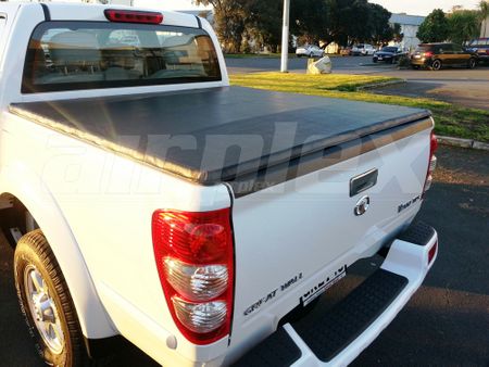 TONNEAU COVER - CLAMP AND RAIL SYSTEM - DOUBLE CAB