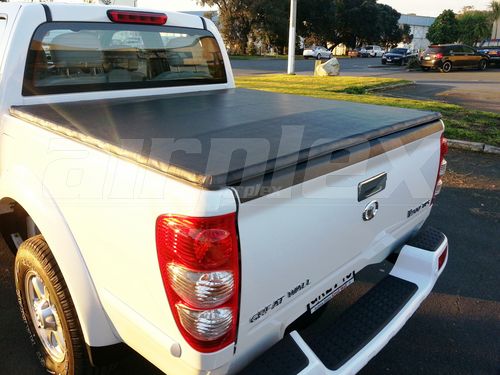 TONNEAU COVER - CLAMP AND RAIL SYSTEM - DOUBLE CAB