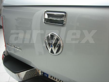 TAIL GATE HANDLE TRIM