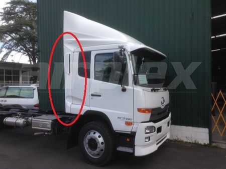 SIDE CAB EXTENDERS (SUIT AIR DEFLECTOR) - Suit UD Truck