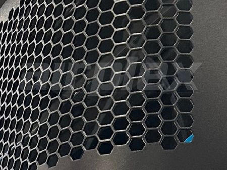 STONEGUARD - Scania - 'HoneyComb' Profile Design