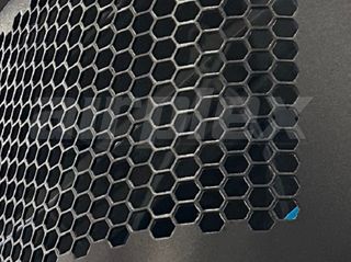 STONEGUARD - Scania - 'HoneyComb' Profile Design