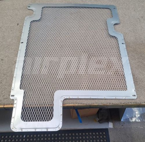 STONEGUARD INTERCOOLER GUARD FUSO SHOGUN