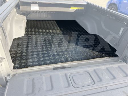 BED MAT - RUBBER MAT - JEEP GLADIATOR