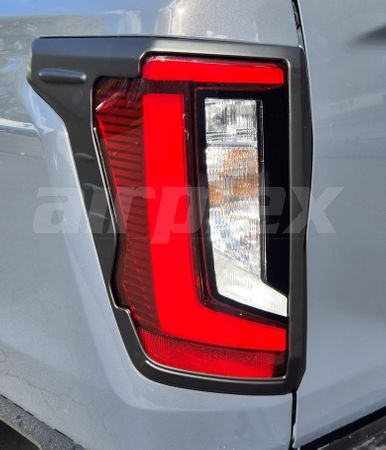 TAIL LIGHT TRIM SET- BLACK