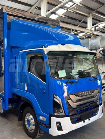 AIR DEFLECTOR - ROOF MOUNT to suit Isuzu Truck - Extended length