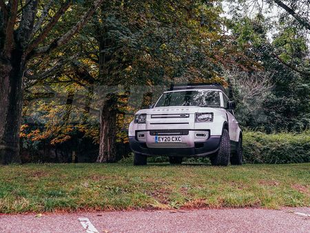 LAZER LIGHTS Land Rover Defender (2020+) - Grille Mount Kit (includes: 1x Glide Standard with PL, 1x