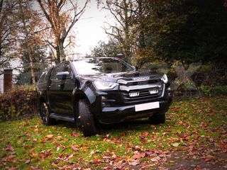 LAZER LIGHTS Isuzu D-Max (2023-2024) - Grille Mount Kit (includes: 2 x Triple-R 750 Elite (Gen2), 1