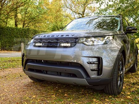 LAZER LIGHTS Land Rover Discovery 5 (2017-2020) - Grille Mount Kit (includes: 2x ST4 Evo, 1x Grille