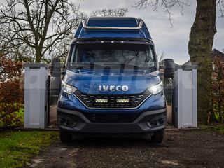 LAZER LIGHTS Iveco Daily E6 (2019-2021) - Grille Mount Kit (includes: 2x Triple-R 750 (Gen2), 1x Gri