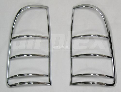 TAIL LIGHT TRIM PAIR HILUX