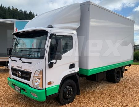 AIR DEFLECTOR - ROOF MOUNT - DAYCAB