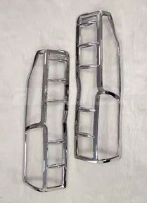 TAIL LIGHT TRIM SET- CHROME