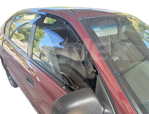WEATHERSHIELD - LARGE - LIGHT TINT - FRONT RIGHT SIDE