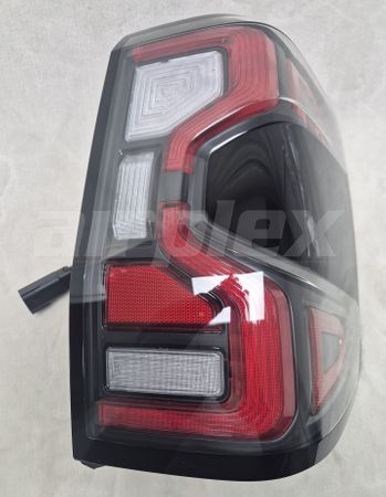 TAIL LIGHT ASSEMBLY - RIGHT SIDE -- HALOGEN - Suit Ford Ranger
