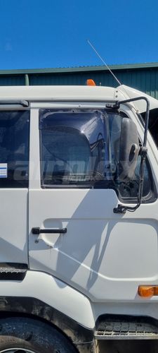 WEATHERSHIELD - LARGE - LIGHT TINT - FRONT RIGHT SIDE