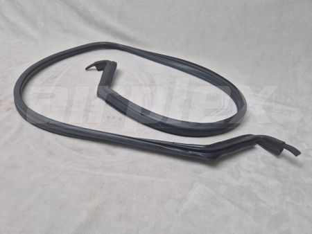V4 RH REAR RED CORNER REFLECTOR LENS COVER - CONTACT US   This item may not be available