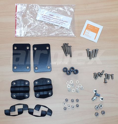 Scania hinge bolt kit only -