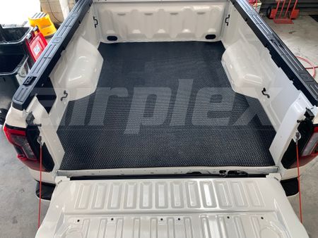 BED MAT - RUBBER NON SKID BED MAT - suits vehicles WITHOUT tray liner