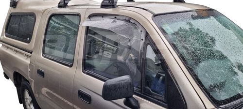 WEATHERSHIELD - LARGE - LIGHT TINT - FRONT RIGHT SIDE - Double cab (with 1/4 light vent window)