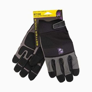 PPE (PERSONAL PROTECTIVE EQUIPMENT)