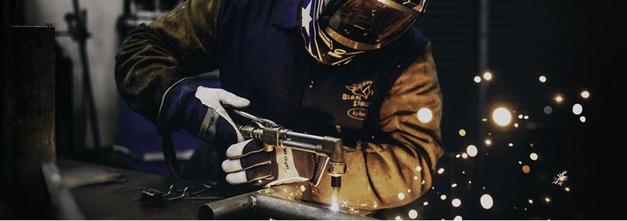 Benefits of Renting Welding Equipment