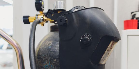Selecting the Right MIG Welding Gas - Alphaweld